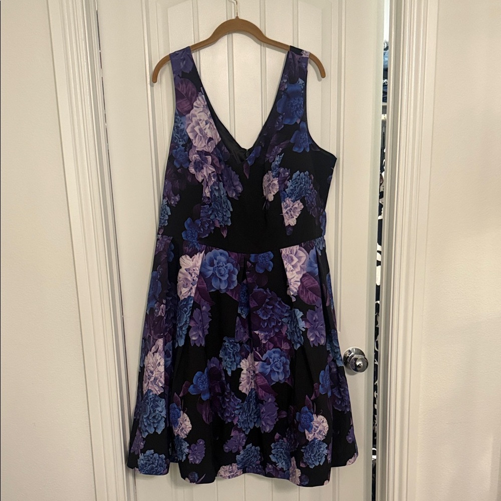 City Chic Hydrangea Floral Midi Dresses XL/22 and L/20